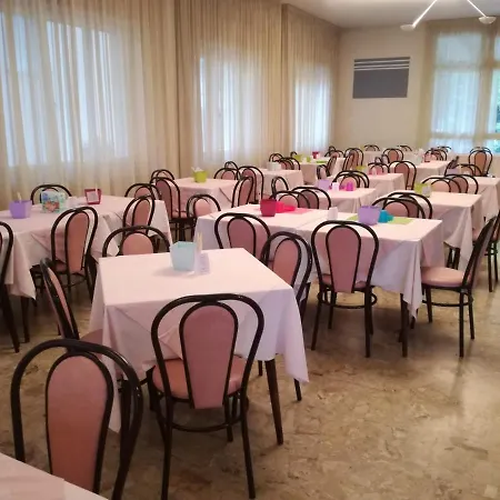 Serafini מלון 2*