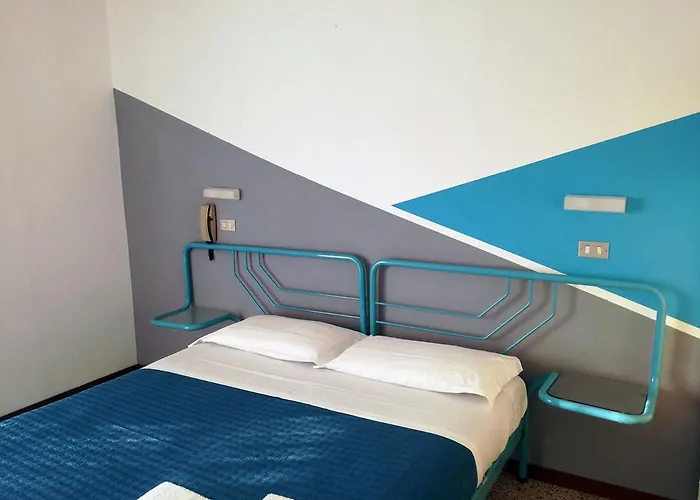 Serafini Hotell 2*