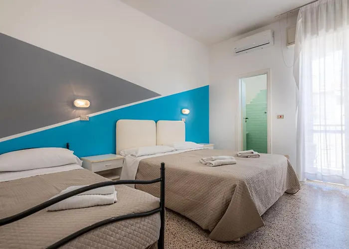 Отель Serafini 2*